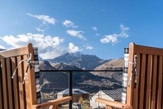 Лоджи Landscapes Hotel Степанцминда Двухместный номер Делюкс с 1 кроватью или 2 отдельными кроватями и балконом-9