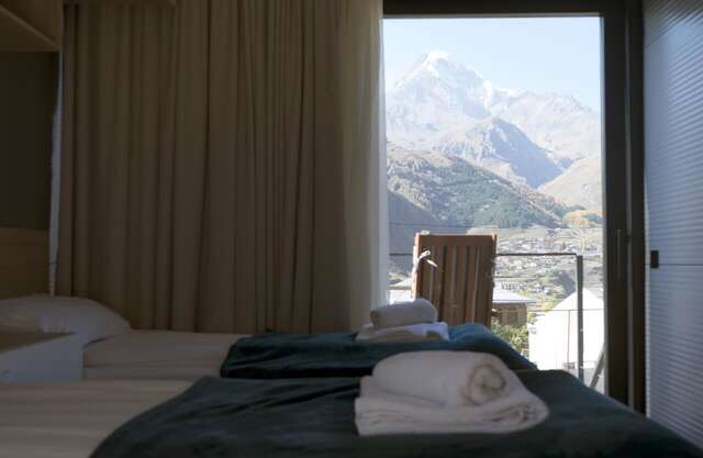 Лоджи Landscapes Hotel Степанцминда-7